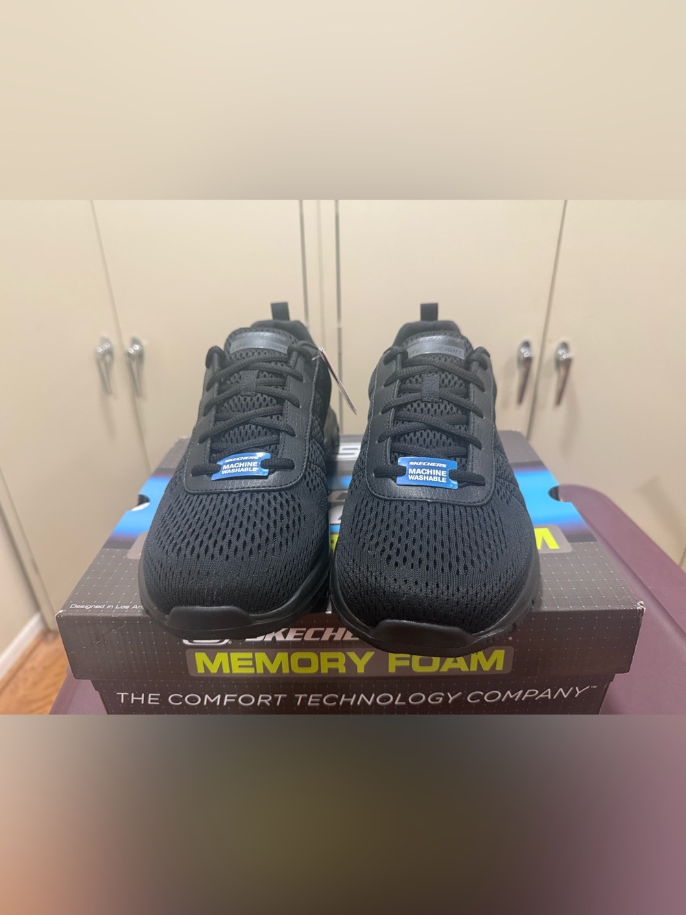 Skechers Men's Track Moulton
Training Sneakers